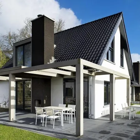 Holiday home Luxe Op Park Duinzicht *